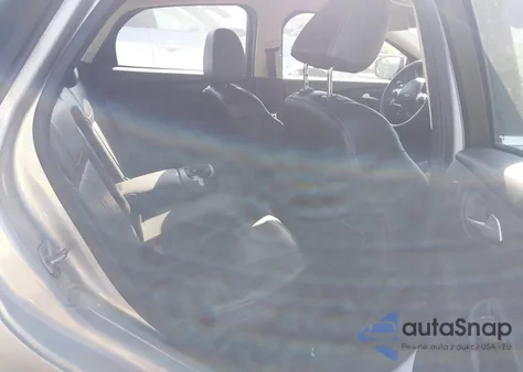 2013 Ford Focus Titanium z USA, uszkodzony, nr VIN 1FADP3J21DL378966